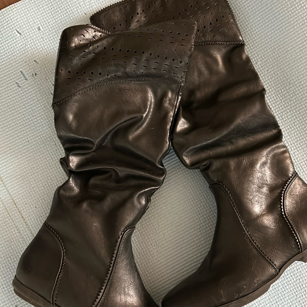 Seven Dials Boots